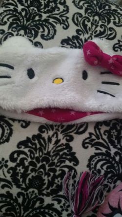 Hello kitty forehead hat