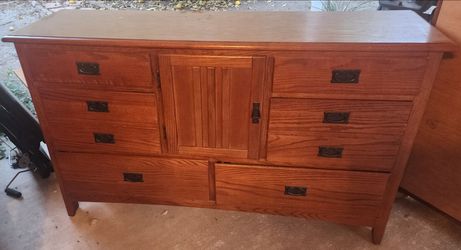 8 drawer dresser