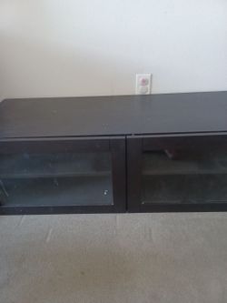 Floating shelf