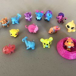 Hatchimals – 15 in total