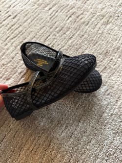 Brand New Girls Mesh Shoes Size 10.5 Toddler PRICE FIRM ( Come In A Box )