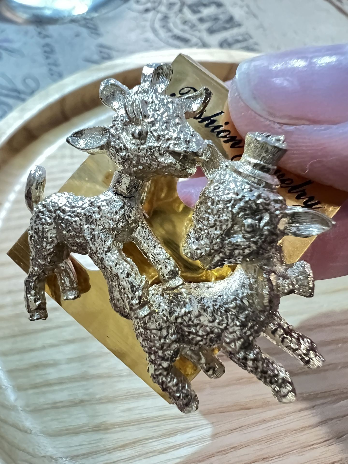 LAMB BROOCH Pin 2 pieces!