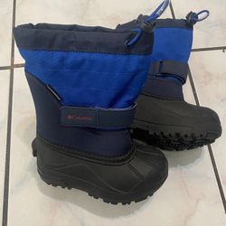 Columbia Snow Boots Kids Size 9