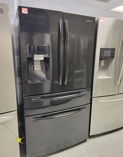 Samsung 4‑Door French Door Fridge – Black, Water & Ice