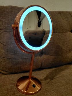 Lighted Makeup Mirror