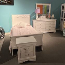 Twin Bed, Dresser, Mirror And Nightstand 