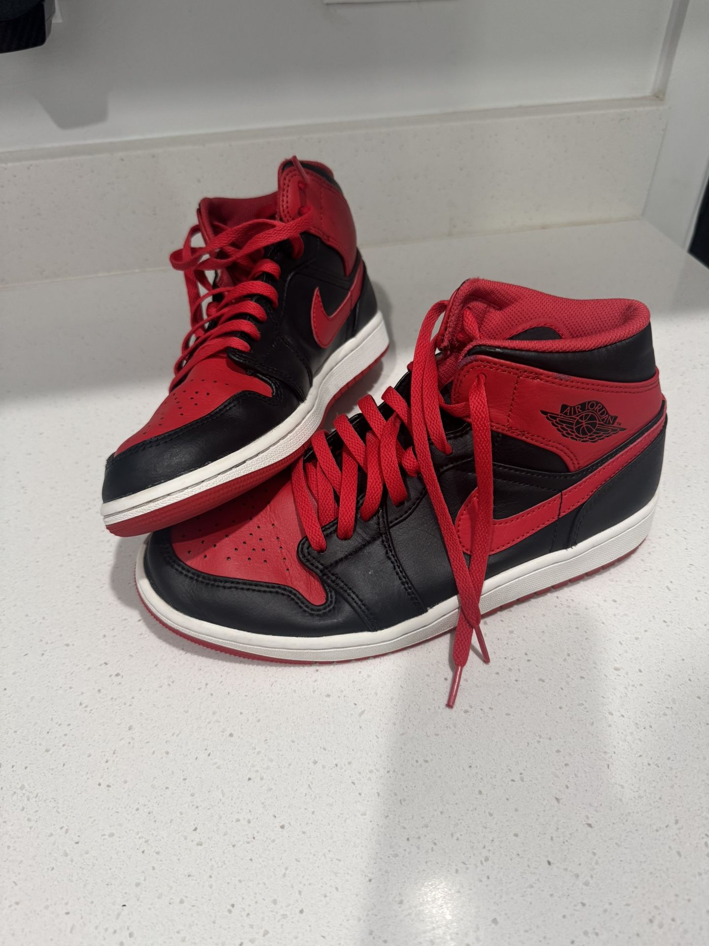 Nike Jordans Tennis Shoes