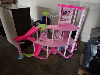 Barbie Dreamhouse