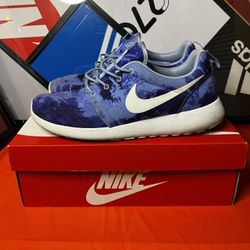 Nike Roshe Print Blue Tie Dye Size 11
