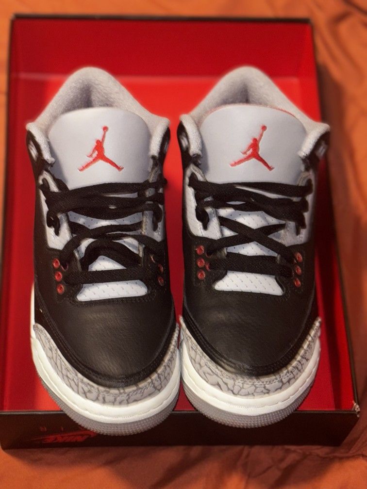 For SALE 🚨‼️ Sz 5.5 Air Jordan Retro 3 "Black Cement"