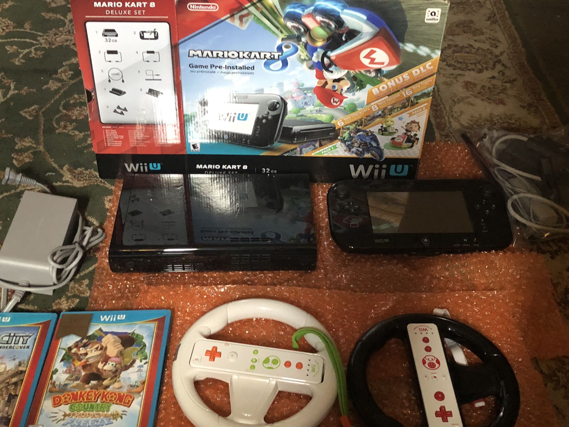 Rare Nintendo Wii U Mario cart Deluxe 32 Gig With Extras