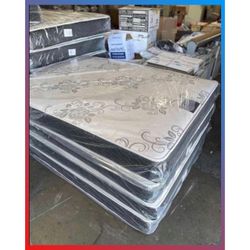Queen size mattress / Colchon