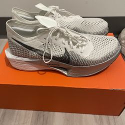 White Nike Vapor Fly 3 Shoes