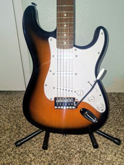 Fender Squier Sonic Stratocaster &  SoftCase