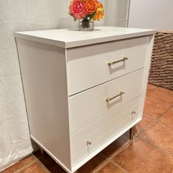 1 Night Stand Dresser 26.5x16x31