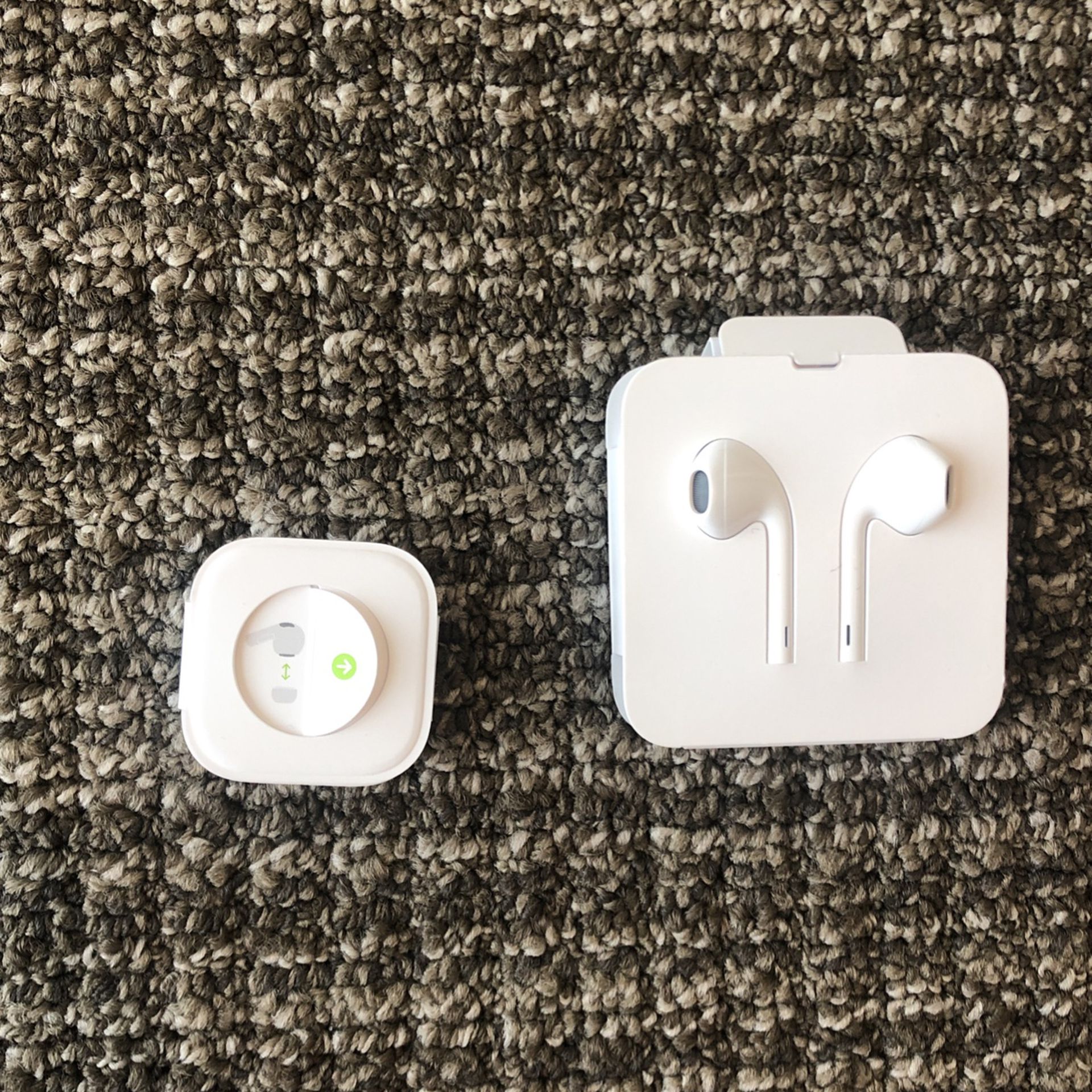 Apple Wired Earphones