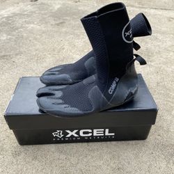 Xcel 3m Booties Size 9