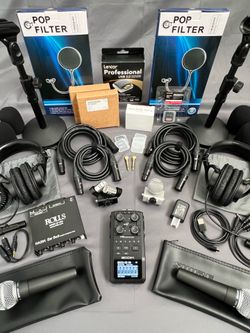 Complete Podcast Studio Set Up (Mint Condition)