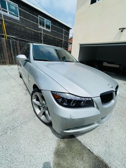 BMW 325i 2006 sedan ..