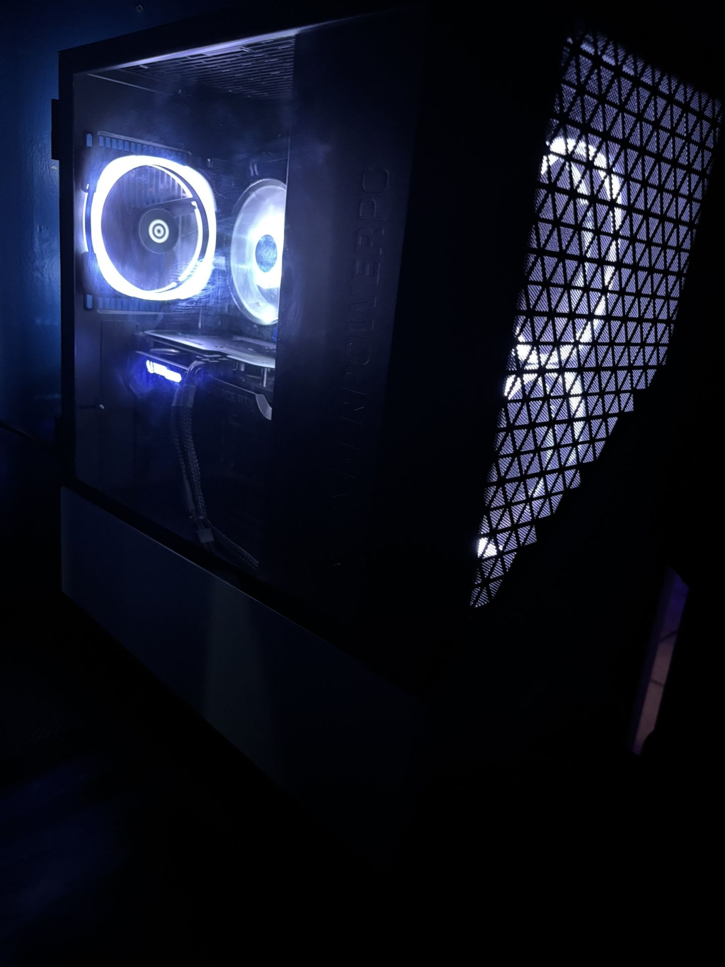 4060 GAMING PC