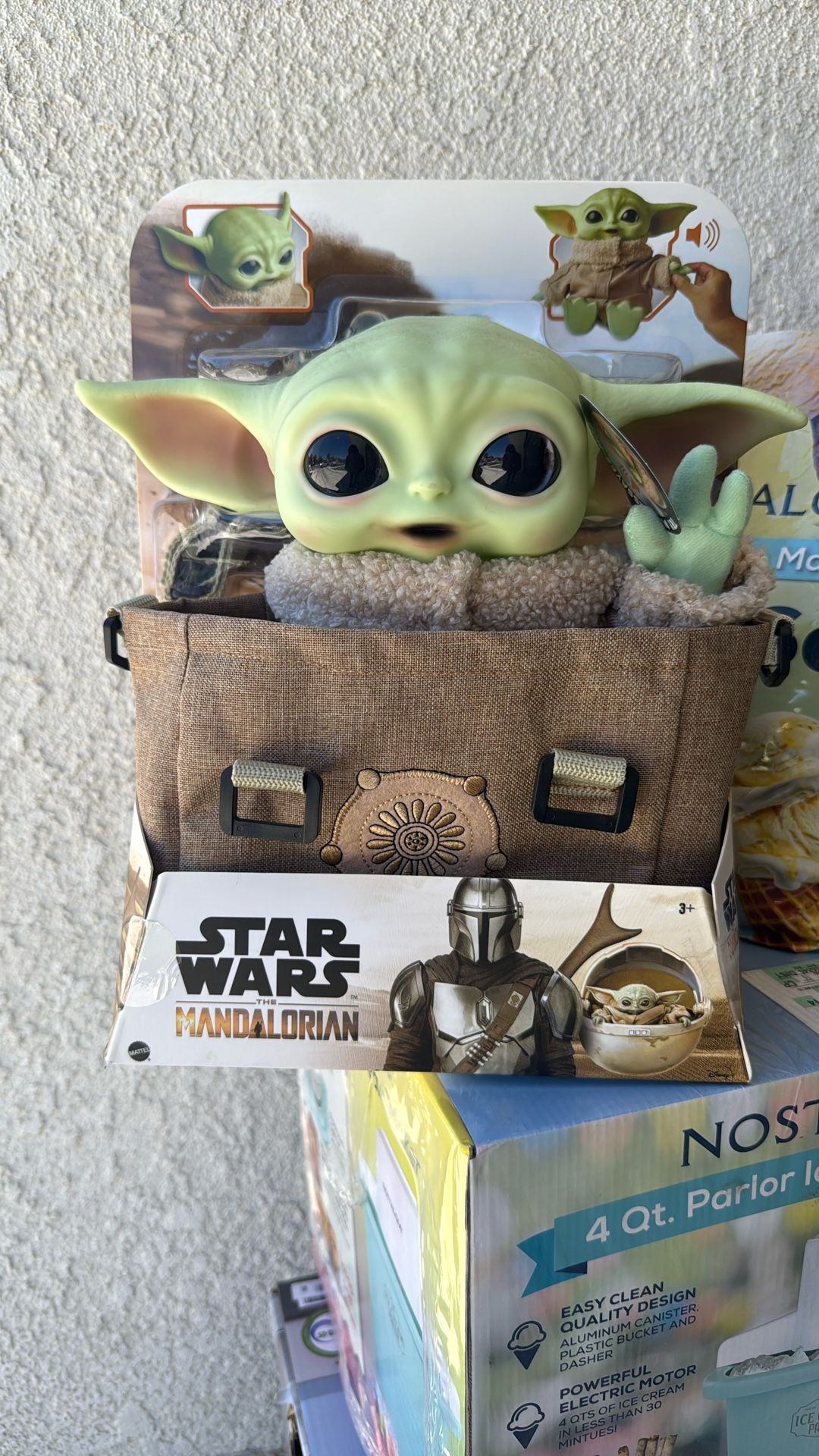 New In Box Star Wars Baby Yoda Talking Kids Toy With Carrying Backpack