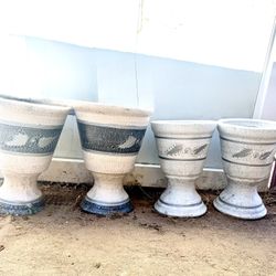 Set Of 4 $150 (2 Large 2 Medium ) Mexican  Planters 