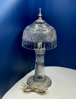 Vintage diamond-cut lead crystal boudoir table lamp featuring a mushroom-style
