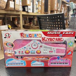 Piano Toy for Toddler, 37 Keys  Piano Keyboard with Microphone, Musical Instrument Toys Piano Gift for 1-5 Years Old Girls, Pink, New in Box 