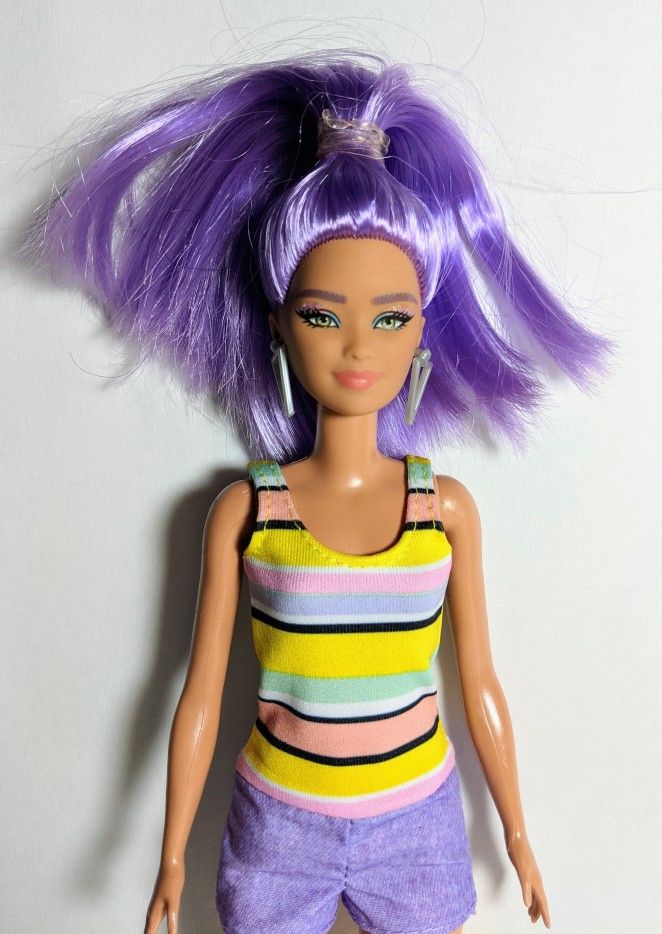 Barbie Fashionistas #178 Petite Doll
