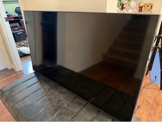 Samsung 43inch 4K smart tv with stand and wall mount