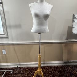 Female Mannequin Torso With Base 