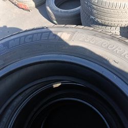 4 Llantas 235 60 R18 Michelin Defender 