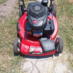 Toro Recycler 22inch Front Wheeel Self Propelled Lawn Mower 