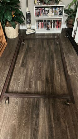Mattress Bed Frame w/ Wheels