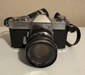 Vintage Japanese camera set