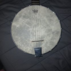 Rogue 5 string Banjo
