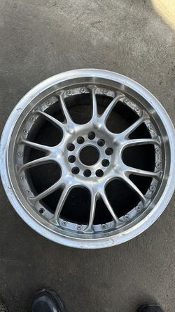 17 Inch wheel 5 lugs
