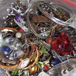 Bag Of Costume Jewelry Wearable Execellet Condition 