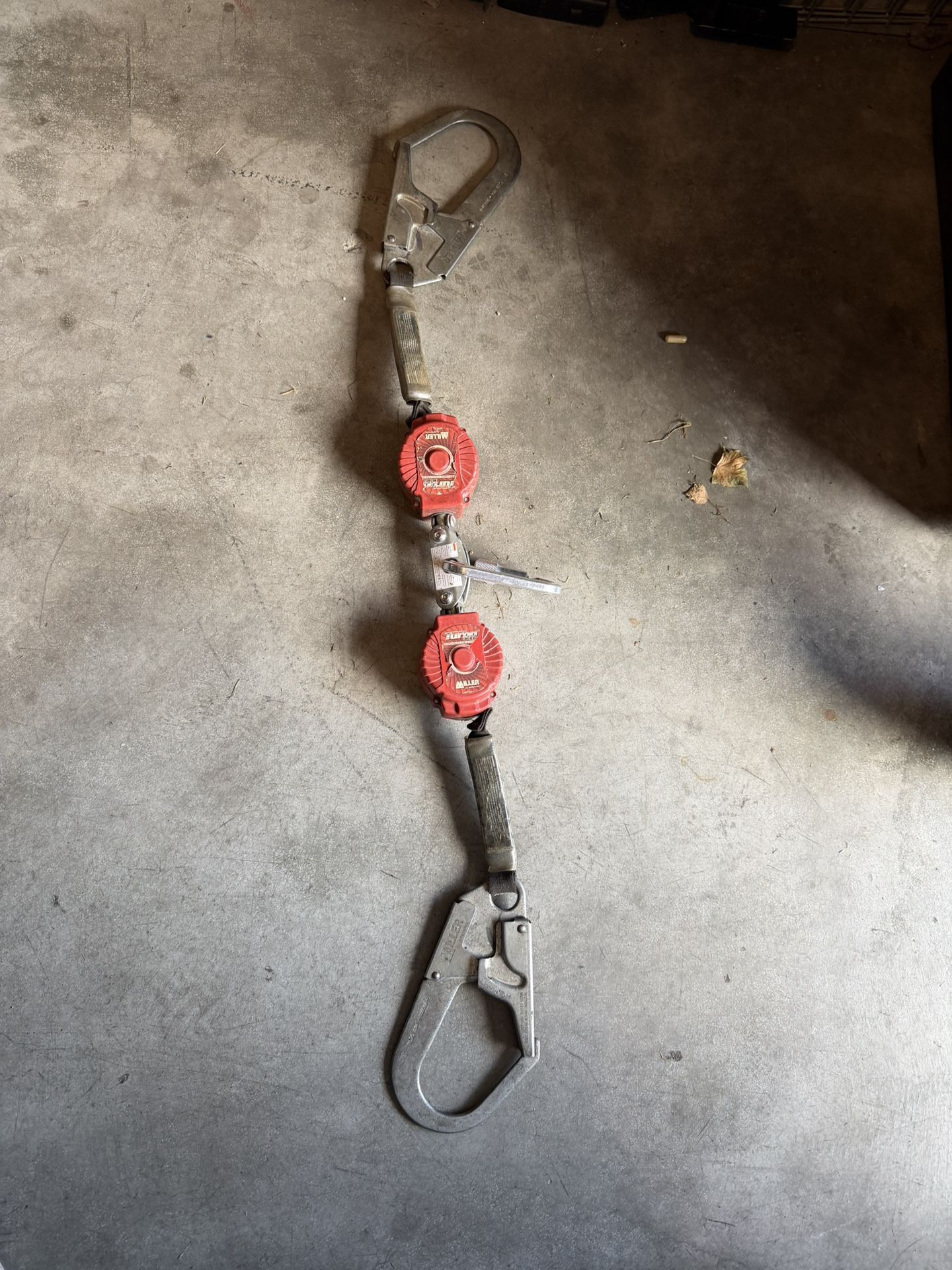 Miller Honeywell TurboLite Twin SRL Fall Protection System – 6ft Retractable Lifeline Dual-Leg Safety Lanyard