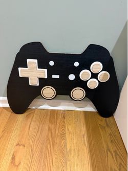 🎮 Gaming Room Decor Bundle – Excellent Condition 🎮
