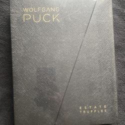 wolfgang Puck https://offerup.com/redirect/?o=VHJ1ZmZsZS5jb20=