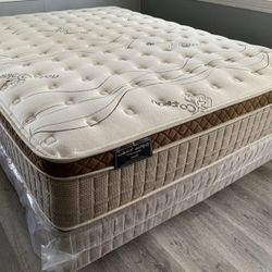 King Organic Cloud Edition Europillow Top 12inch Mattress!!