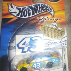  In Box Nascar Hot Wheels #43 Cheerios 2002 