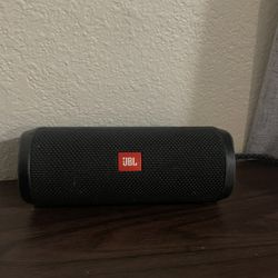 JBL Flip 4