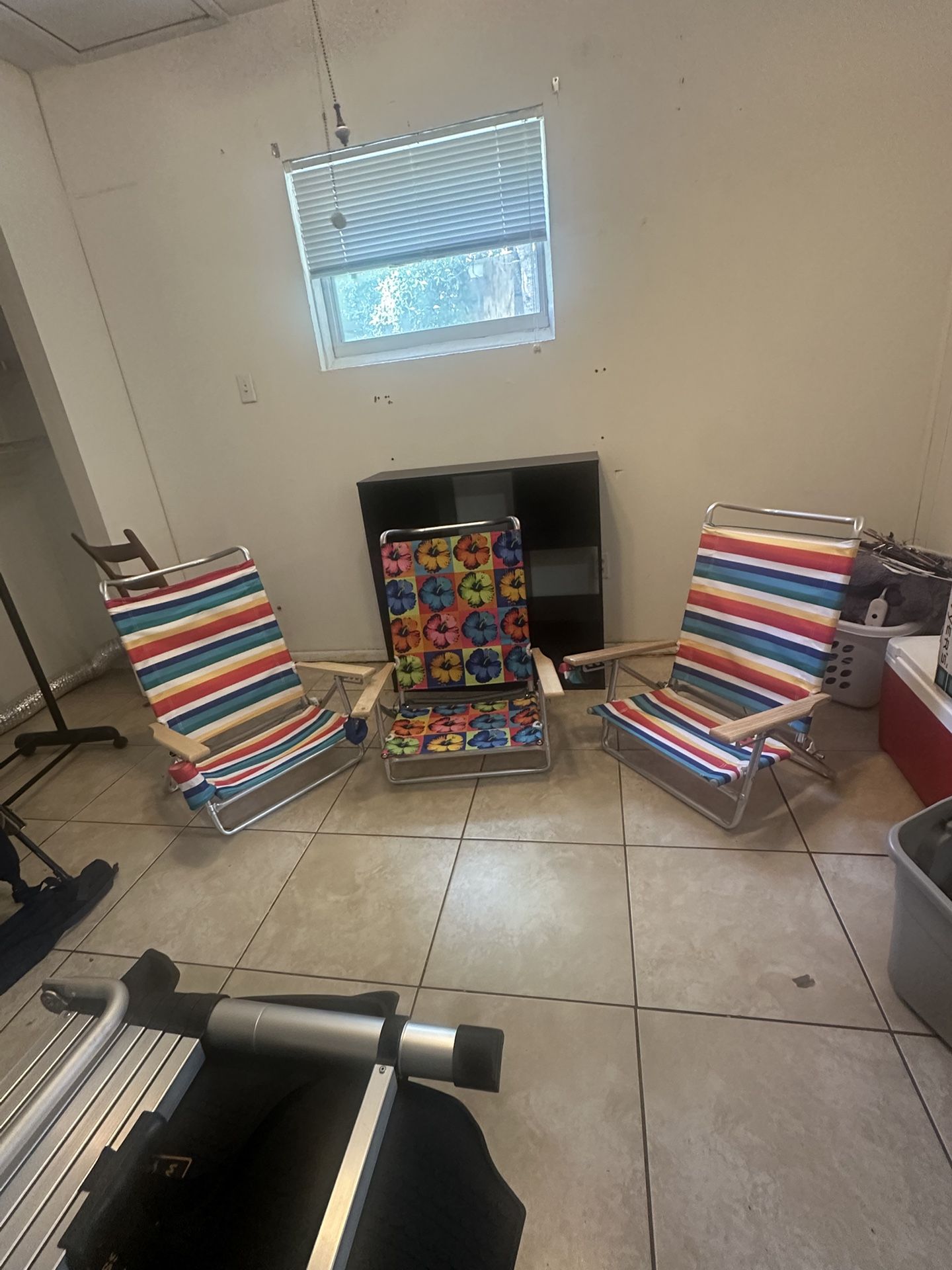 Low Sitting Relaxing Beach Chairs All 3 Only $25 Cash
