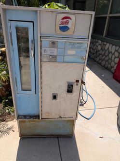 Pepsi bottle Vending machine