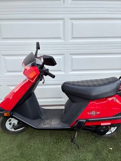 Honda elite 80