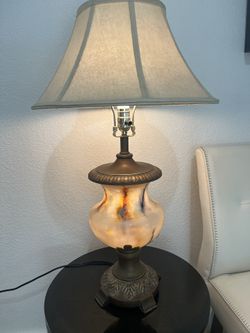 Elegant Alabaster table lamp