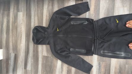 Nocta nike tech black comes with bottom and top