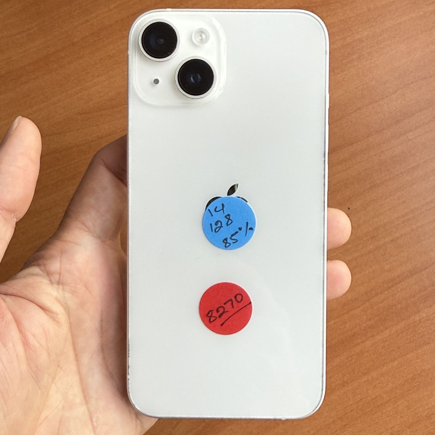 Unlocked Apple iPhone 14 128GB Starlight for Sale in Columbus, OH 